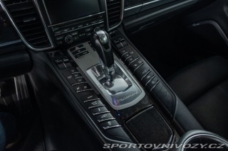 Porsche Panamera Turbo, Chrono, Burmester 2010
