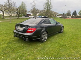 Mercedes-Benz C 63 AMG coupe 2011