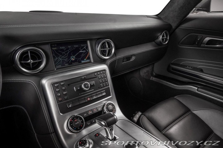 Mercedes-Benz SLS AMG  2011