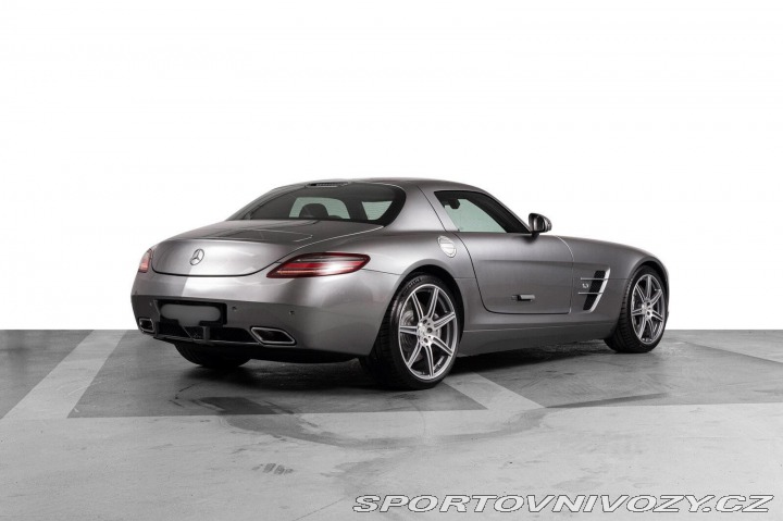 Mercedes-Benz SLS AMG  2011