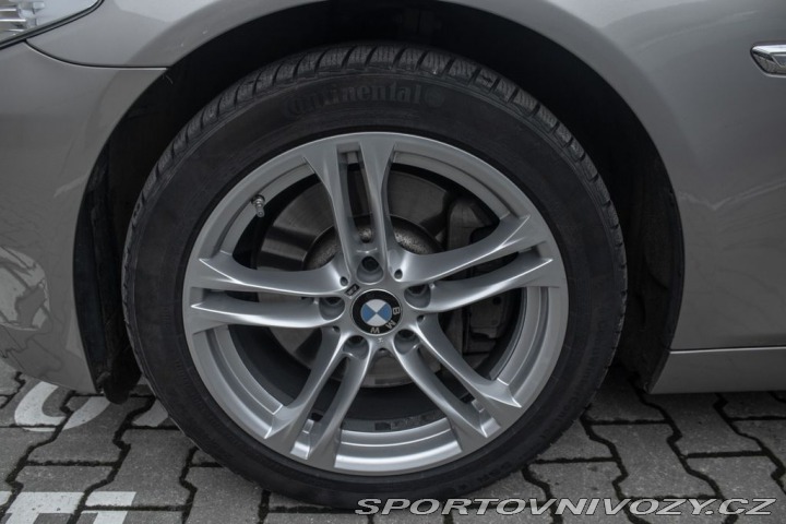 BMW 5 BMW 530i 2012