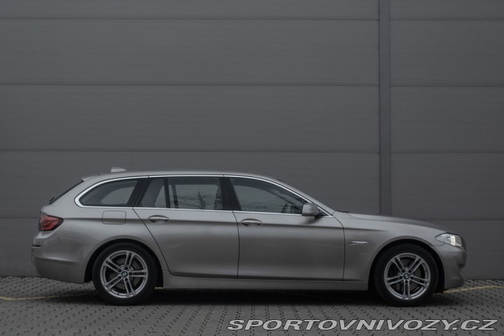 BMW 5 BMW 530i 2012