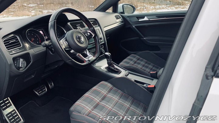 Volkswagen Golf VW Golf VII GTI 2016