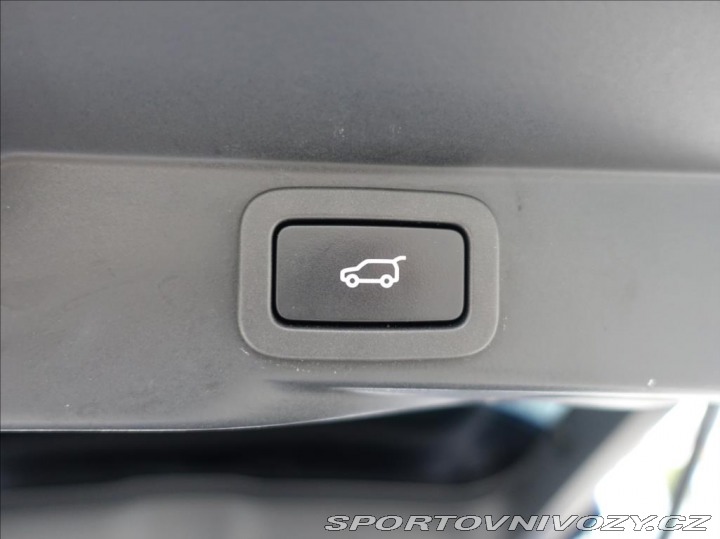 Ostatní značky Ostatní modely Land Rover Range Rover Sport 5,0 S/C SVR 550HP ČR, DPH 2016