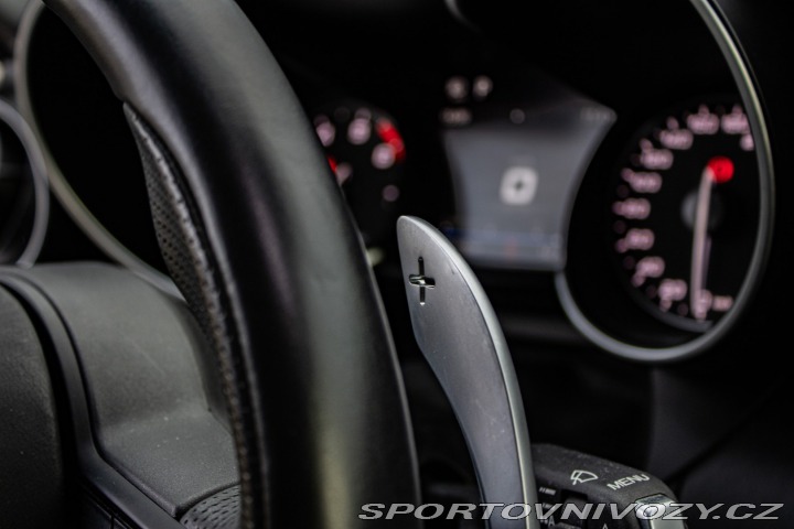 Alfa Romeo Giulia 2.0 Turbo 280 VELOCE AWD 2017