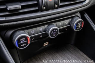Alfa Romeo Giulia 2.0 Turbo 280 VELOCE AWD 2017