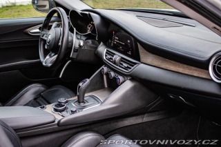 Alfa Romeo Giulia 2.0 Turbo 280 VELOCE AWD 2017