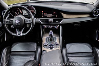 Alfa Romeo Giulia 2.0 Turbo 280 VELOCE AWD 2017