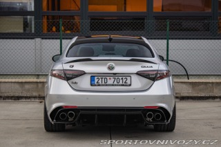 Alfa Romeo Giulia 2.0 Turbo 280 VELOCE AWD 2017