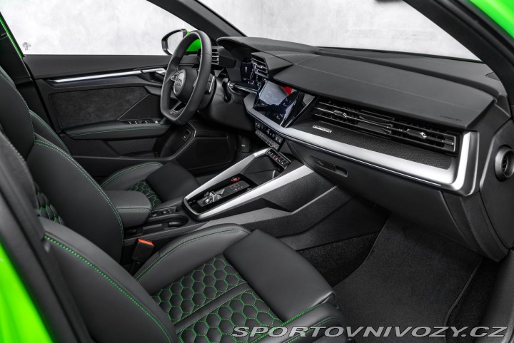 Audi RS3 Sportback, Matrix, výfuky 2024