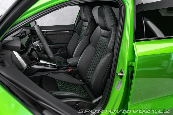 Audi RS3 Sportback, Matrix, výfuky 2024
