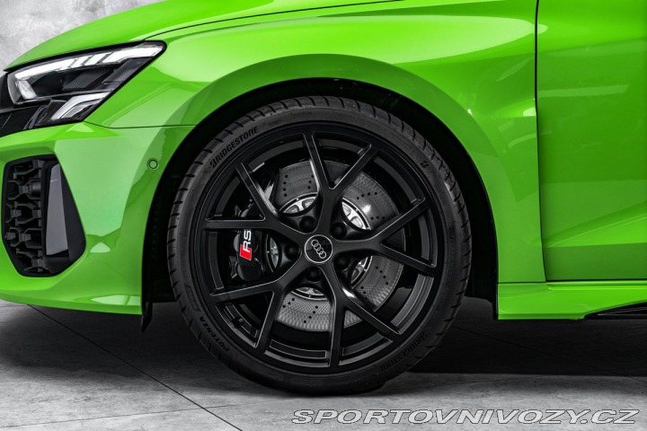 Audi RS3 Sportback, Matrix, výfuky 2024