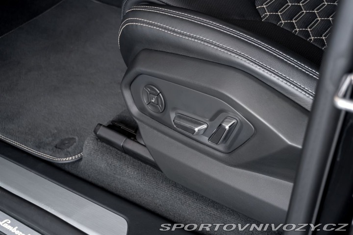 Lamborghini Urus S/Ventilace/Panorama/B&am 1800