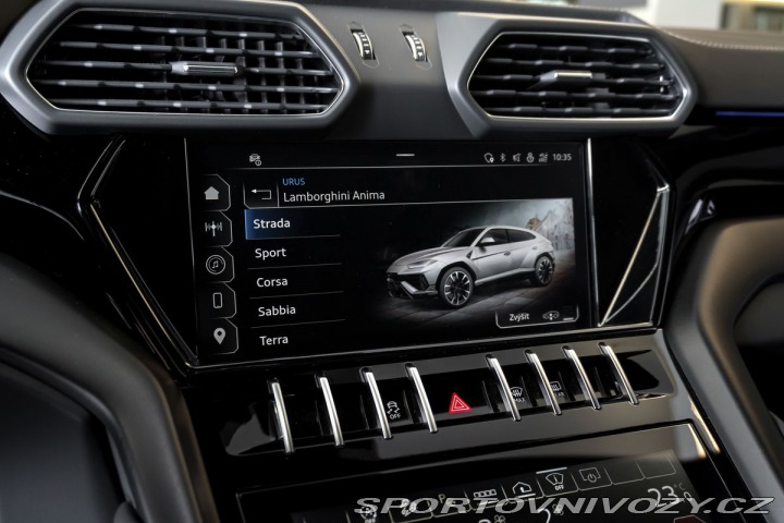 Lamborghini Urus S/Ventilace/Panorama/B&am 1800