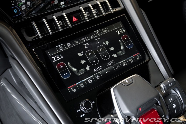 Lamborghini Urus S/Ventilace/Panorama/B&am 1800