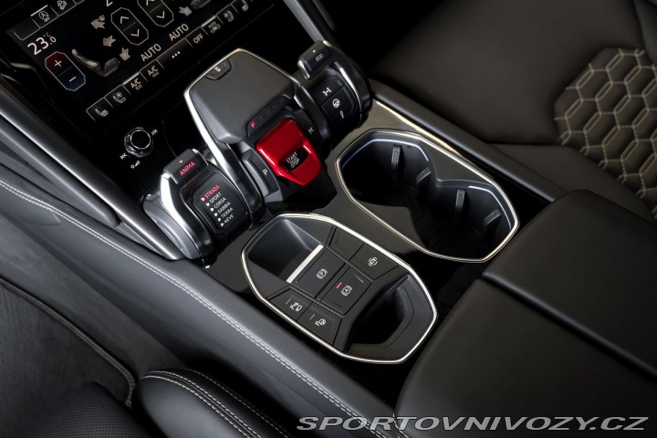 Lamborghini Urus S/Ventilace/Panorama/B&am 1800