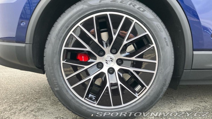 Porsche Macan 4S 2024