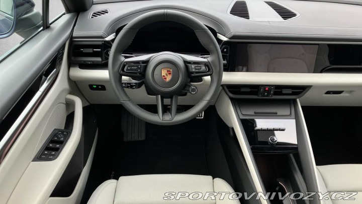 Porsche Macan 4S 2024