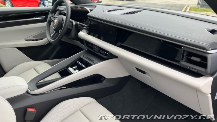 Porsche Macan 4S 2024
