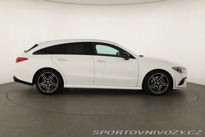 Mercedes-Benz CLA AMG Paket 200d 2023