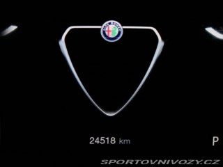 Alfa Romeo Tonale 1,3 PHEV 280k. Q4 Akční C 2023