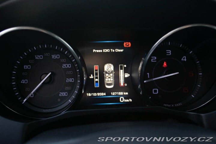 Jaguar XE 2.0 I4D Prestige 2016