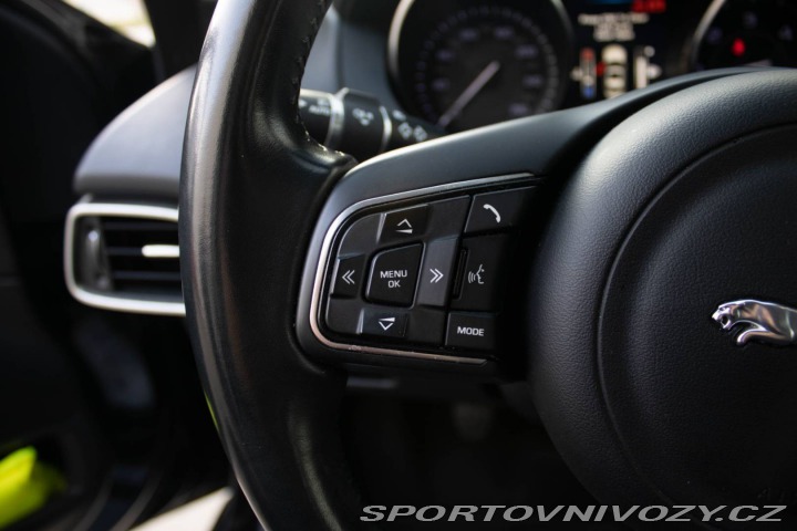 Jaguar XE 2.0 I4D Prestige 2016