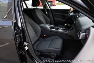 Jaguar XE 2.0 I4D Prestige 2016