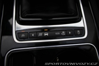 Jaguar XE 2.0 I4D Prestige 2016