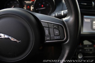 Jaguar XE 2.0 I4D Prestige 2016