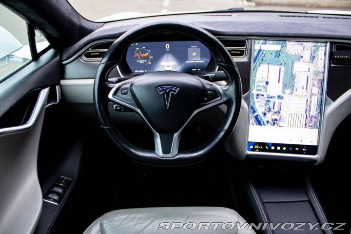 Tesla Model S 85D 2015