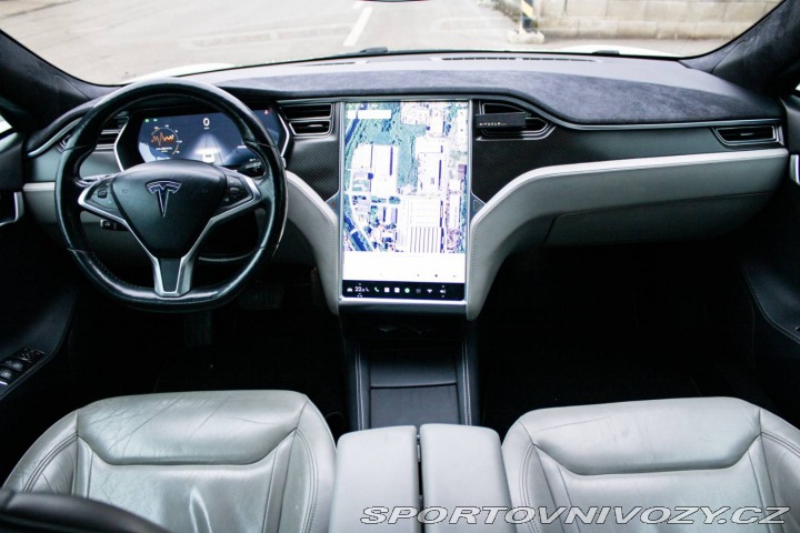 Tesla Model S 85D 2015