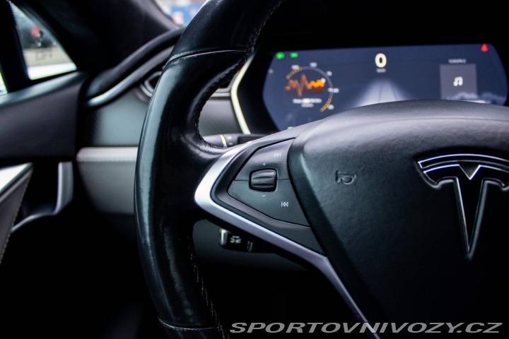 Tesla Model S 85D 2015