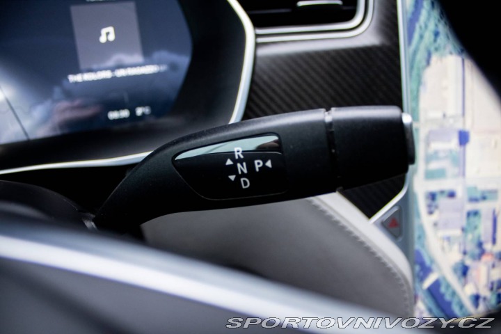 Tesla Model S 85D 2015