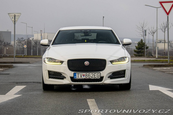 Jaguar XE 2.0 I4D 180k R-Sport AT 2017