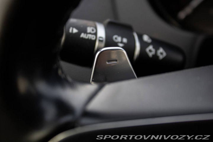 Jaguar XE 2.0 I4D 180k R-Sport AT 2017