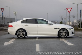 Jaguar XE 2.0 I4D 180k R-Sport  AT 2017