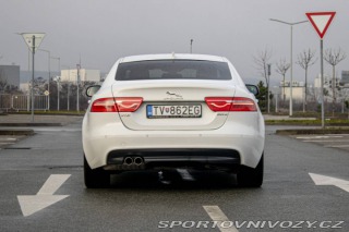 Jaguar XE 2.0 I4D 180k R-Sport  AT 2017