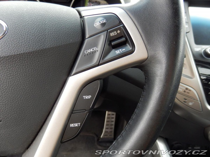 Hyundai Veloster 1.6i Prémium,Automat 2012