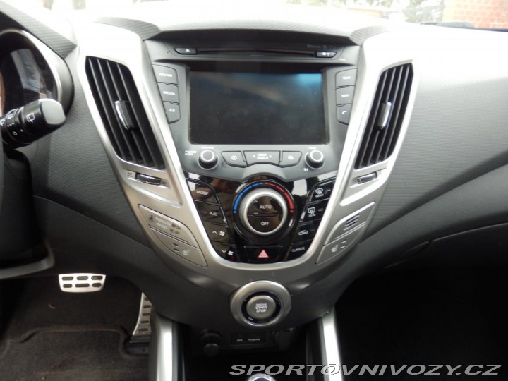 Hyundai Veloster 1.6i Prémium,Automat 2012