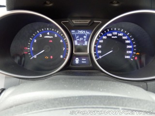 Hyundai Veloster 1.6i Prémium,Automat 2012