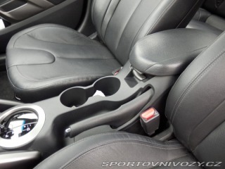 Hyundai Veloster 1.6i Prémium,Automat 2012