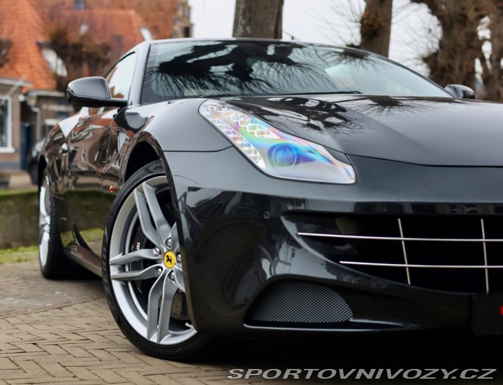 Ferrari FF 6.3 V12 4x4 *V záruke*Zd 2012