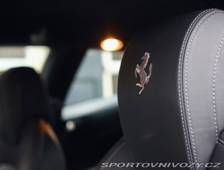 Ferrari FF 6.3 V12 4x4 *V záruke*Zd 2012