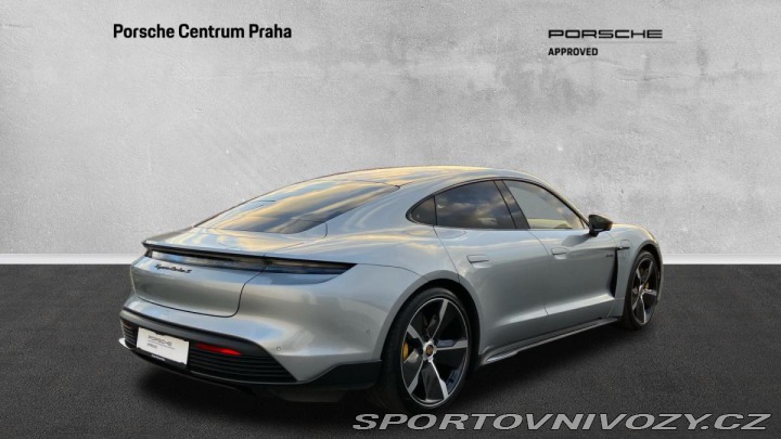 Porsche Taycan Turbo S 2022