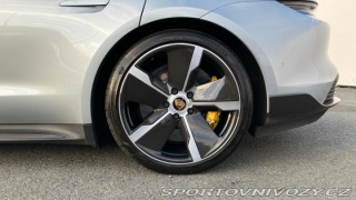 Porsche Taycan Turbo S 2022