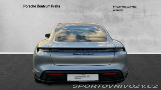 Porsche Taycan Turbo S 2022