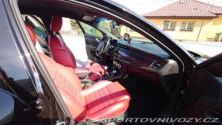Alfa Romeo Giulietta Quadrifoglio Verde 2011