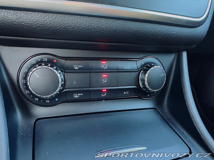 Mercedes-Benz CLA Kupé 45AMG 4MATIC, 265kW 2014