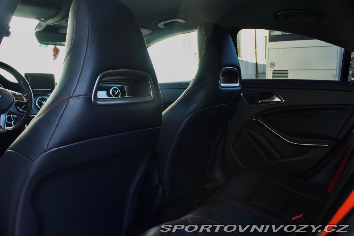Mercedes-Benz CLA Kupé 45AMG 4MATIC, 265kW 2014